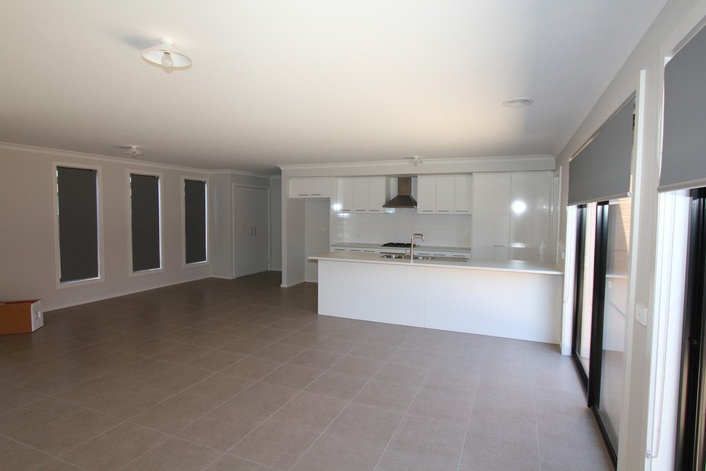 2/108A Beverin Street SEBASTOPOL 3