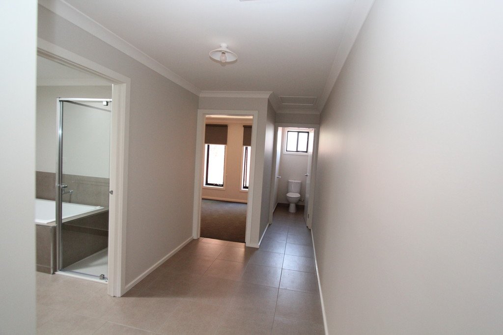 2/108A Beverin Street SEBASTOPOL 9