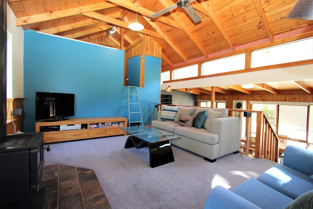 210A Sim Street (The Cottage)  BLACK HILL 6