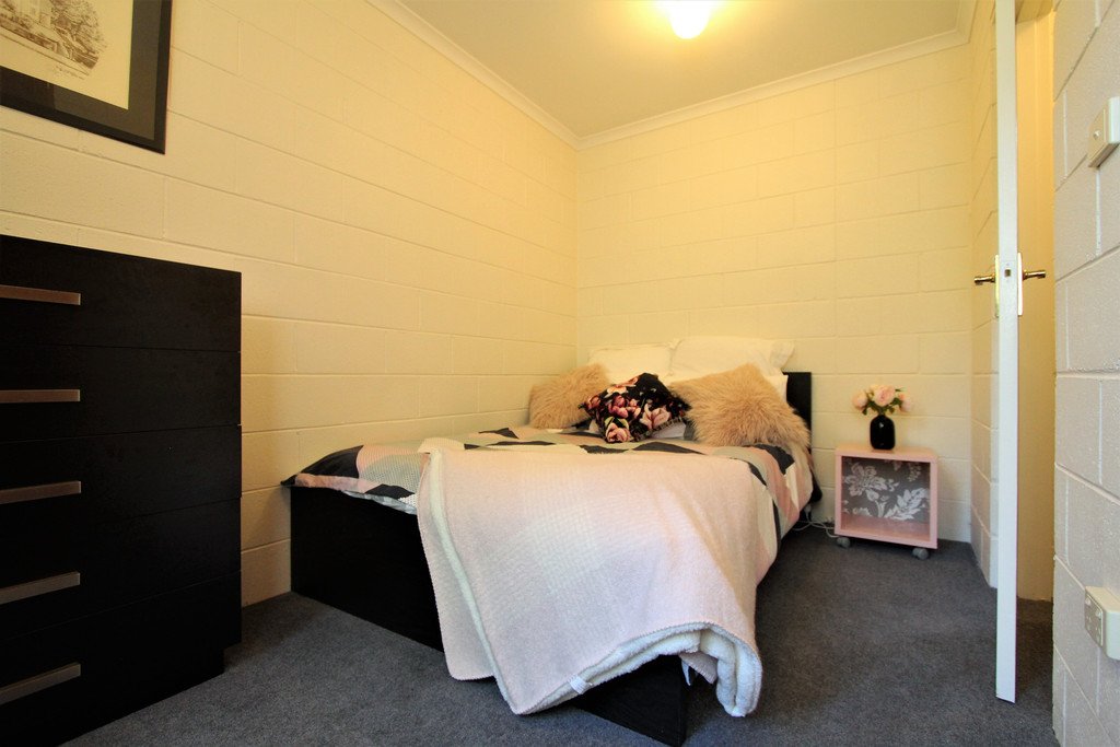 210A Sim Street (The Cottage)  BLACK HILL 8