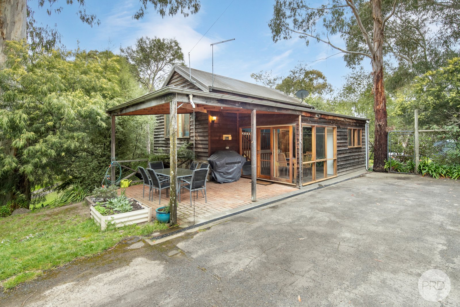 210A Sim Street (The Cottage)  BLACK HILL 11