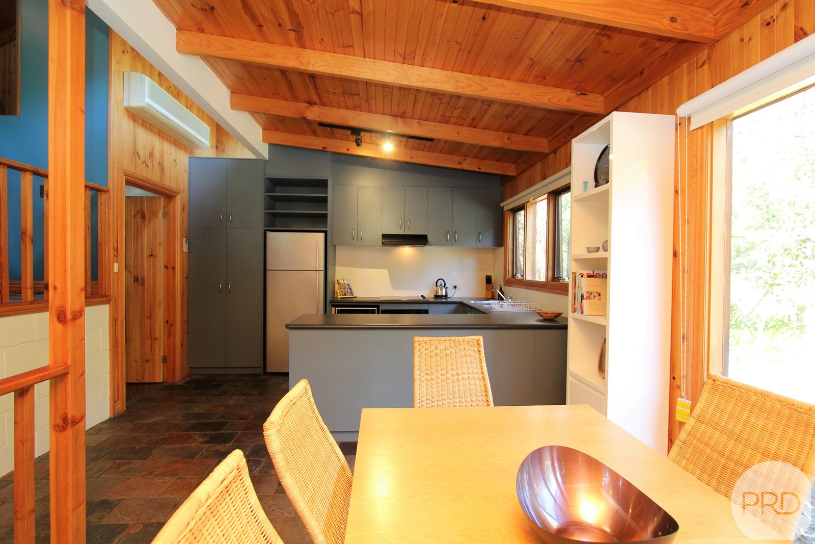 210A Sim Street (The Cottage)  BLACK HILL 3