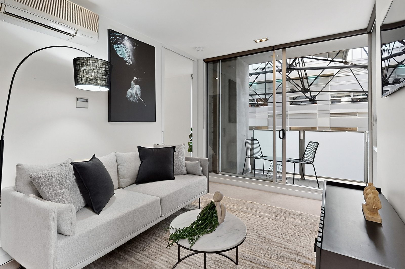 Real Estate and Property in 210v/162 Albert Street, East Melbourne, VIC