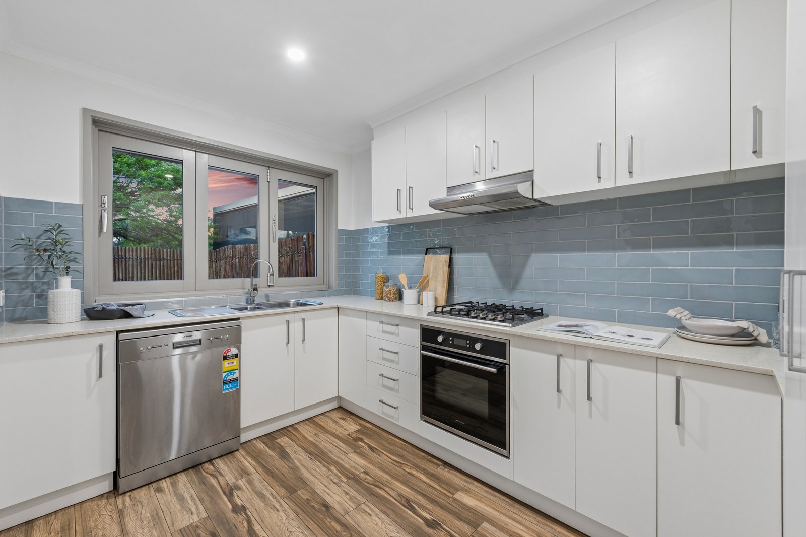 Gallery: 21/1-3 McIntosh Court