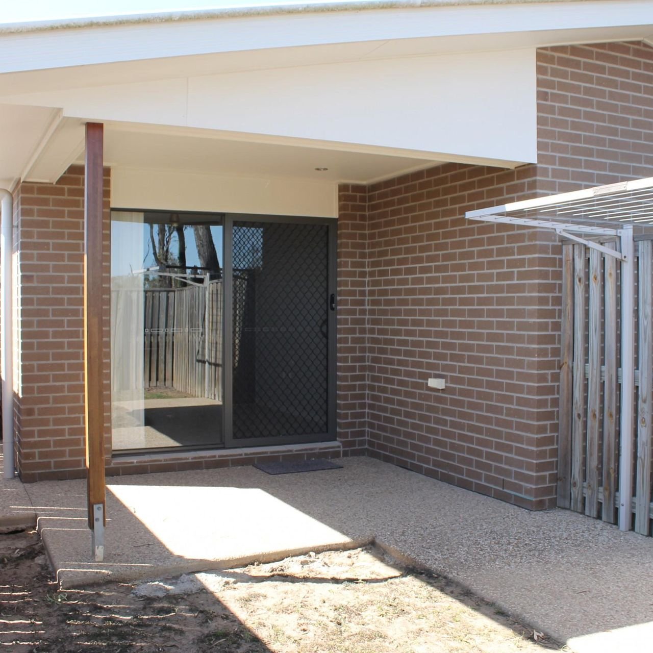 2/11 Aurora Road TANNUM SANDS 6