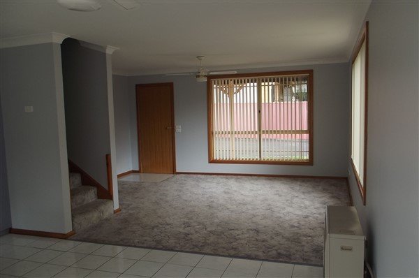 2/11 Blowering Road TUMUT 4
