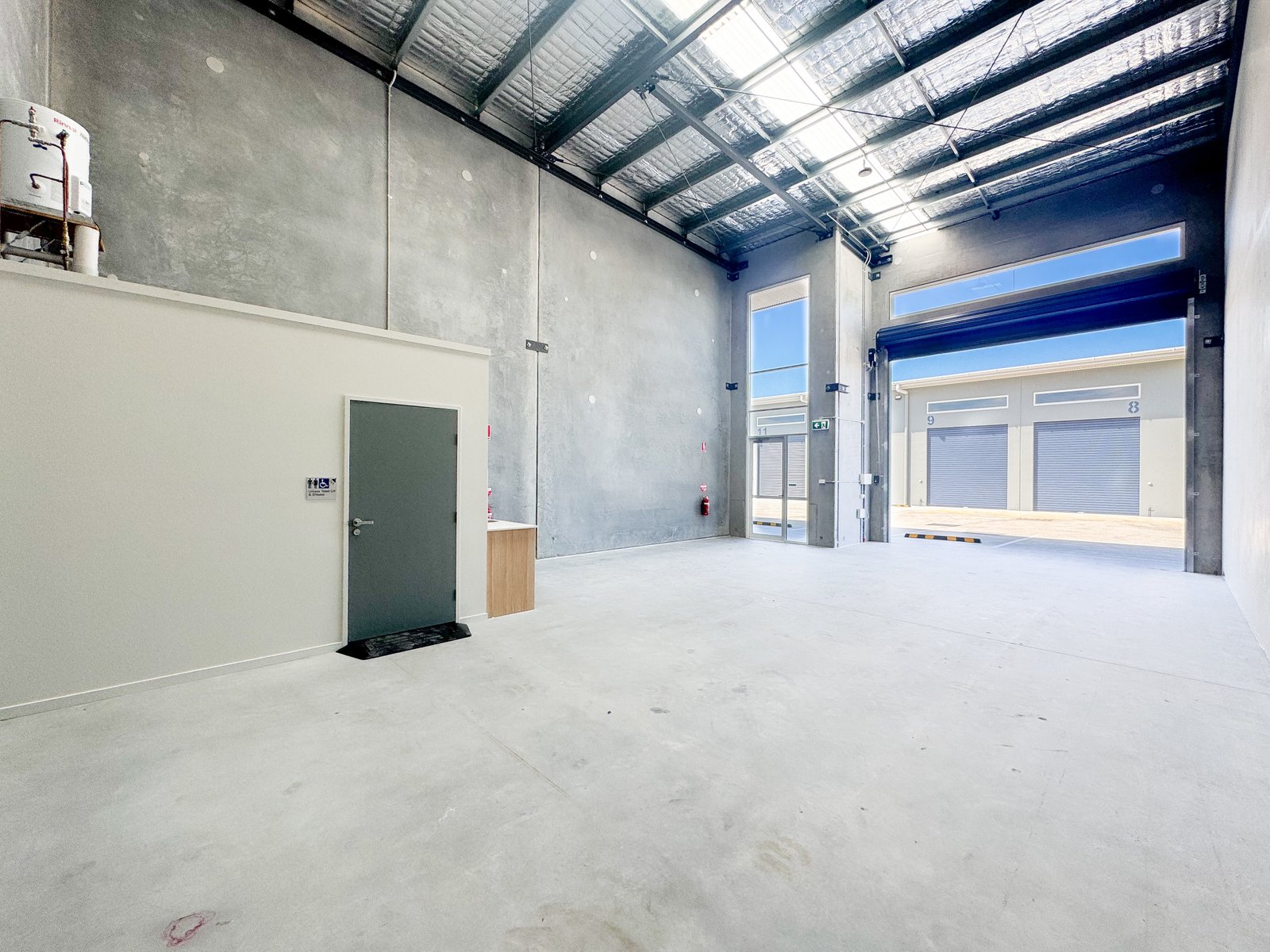 2/11 Bluewater Close TAYLORS BEACH 1