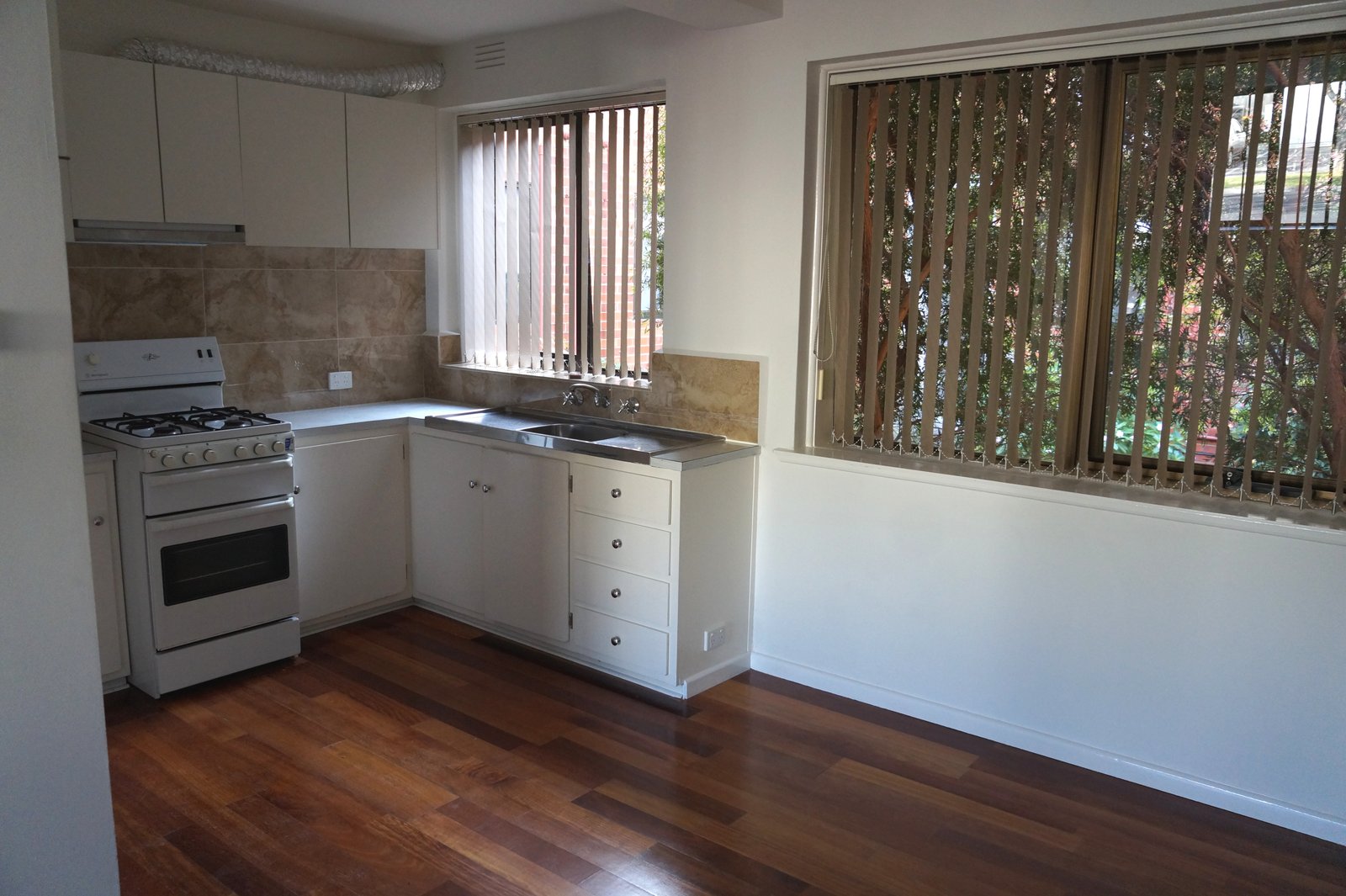 Gallery: 2/11 Brentwood Street