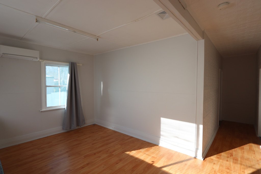 2/11 Bridge St  TUMBARUMBA 2