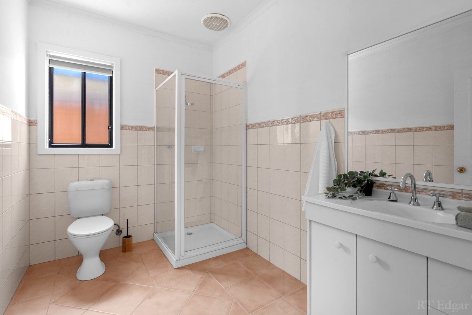 Real Estate and Property in 2/11 Buxton Street, West Footscray, VIC