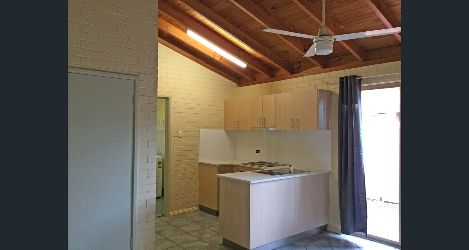 21/1 Charles Road CABLE BEACH 1