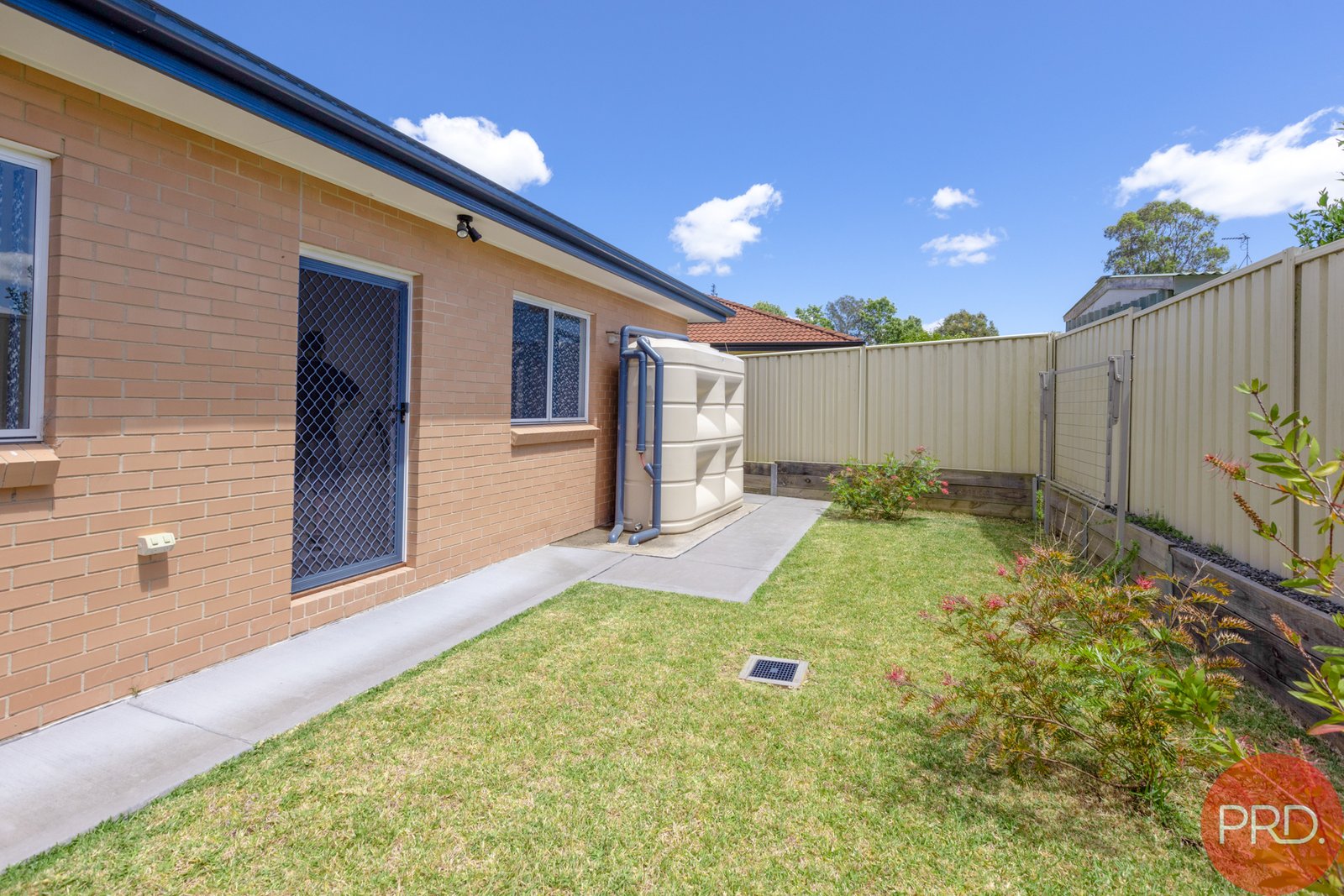 2/11 Conder Crescent METFORD 17