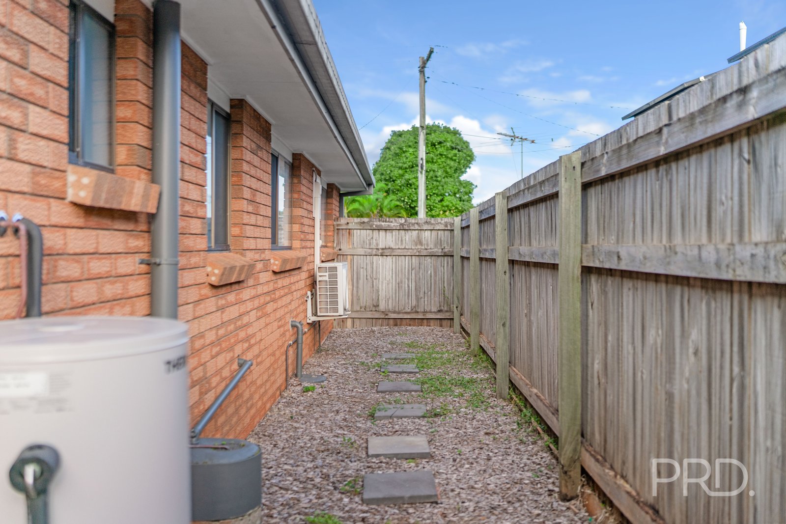 211 DART Street REDLAND BAY 12