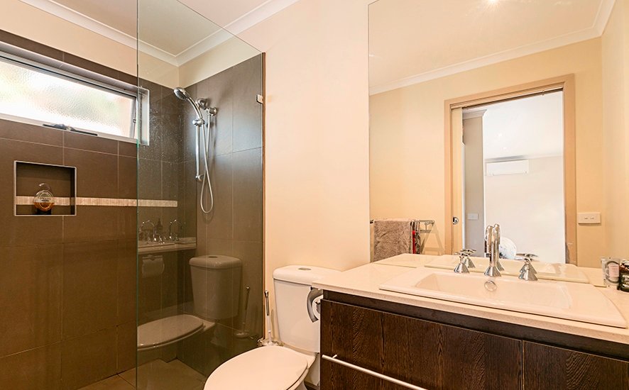Gallery: 2/11 Fraser Avenue