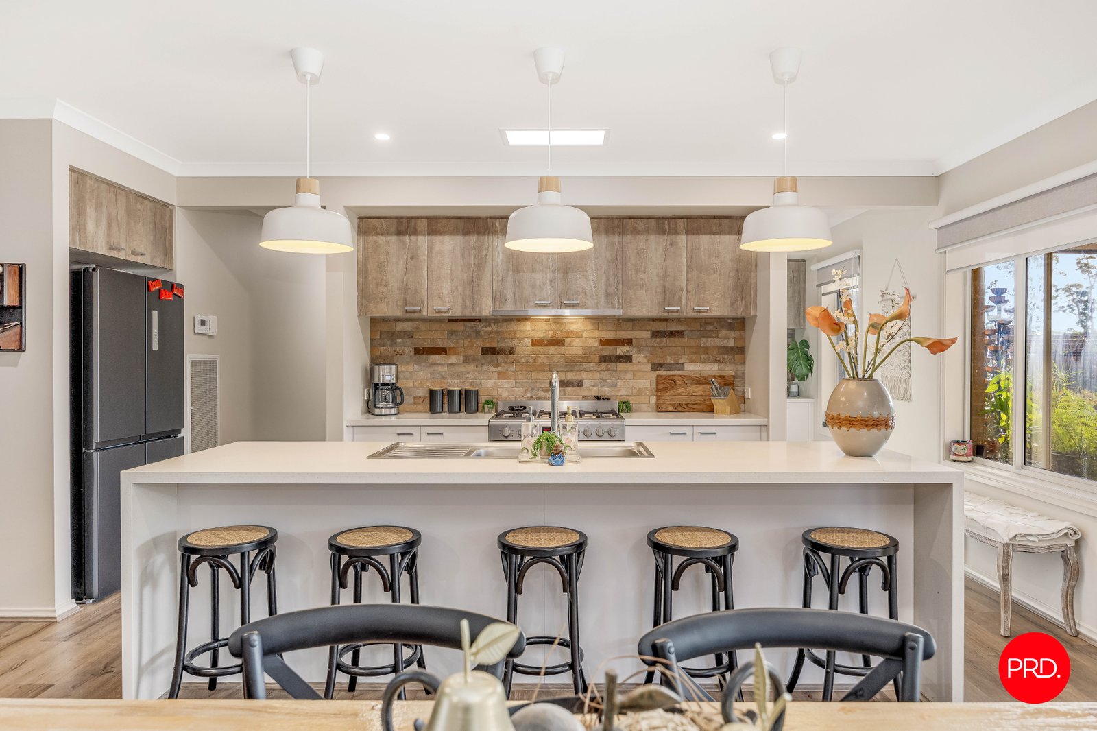 211 Goochs Lane GLENLYON 4