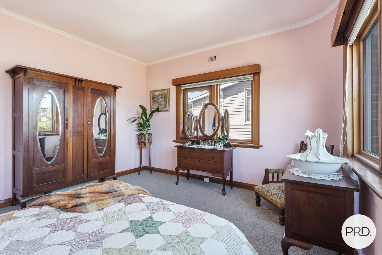 211 Gordons Hill Road LINDISFARNE 19