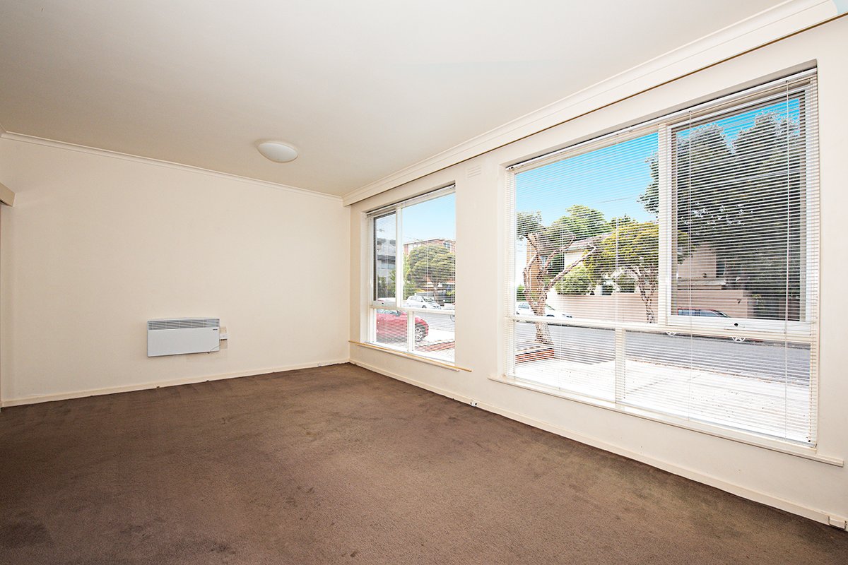 Gallery: 2/11 Hartpury Avenue