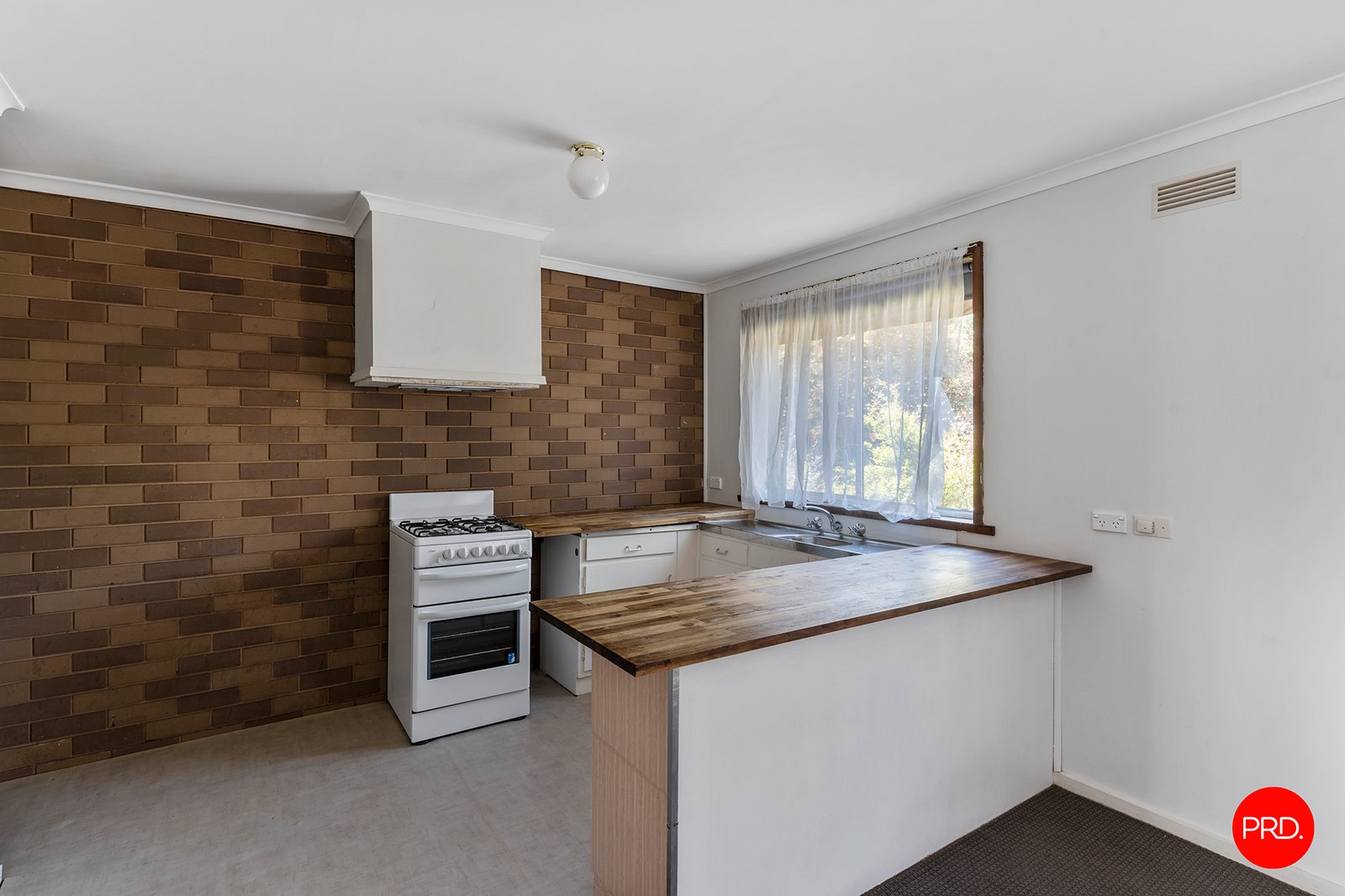 2/11 Hayes Street IRONBARK 4