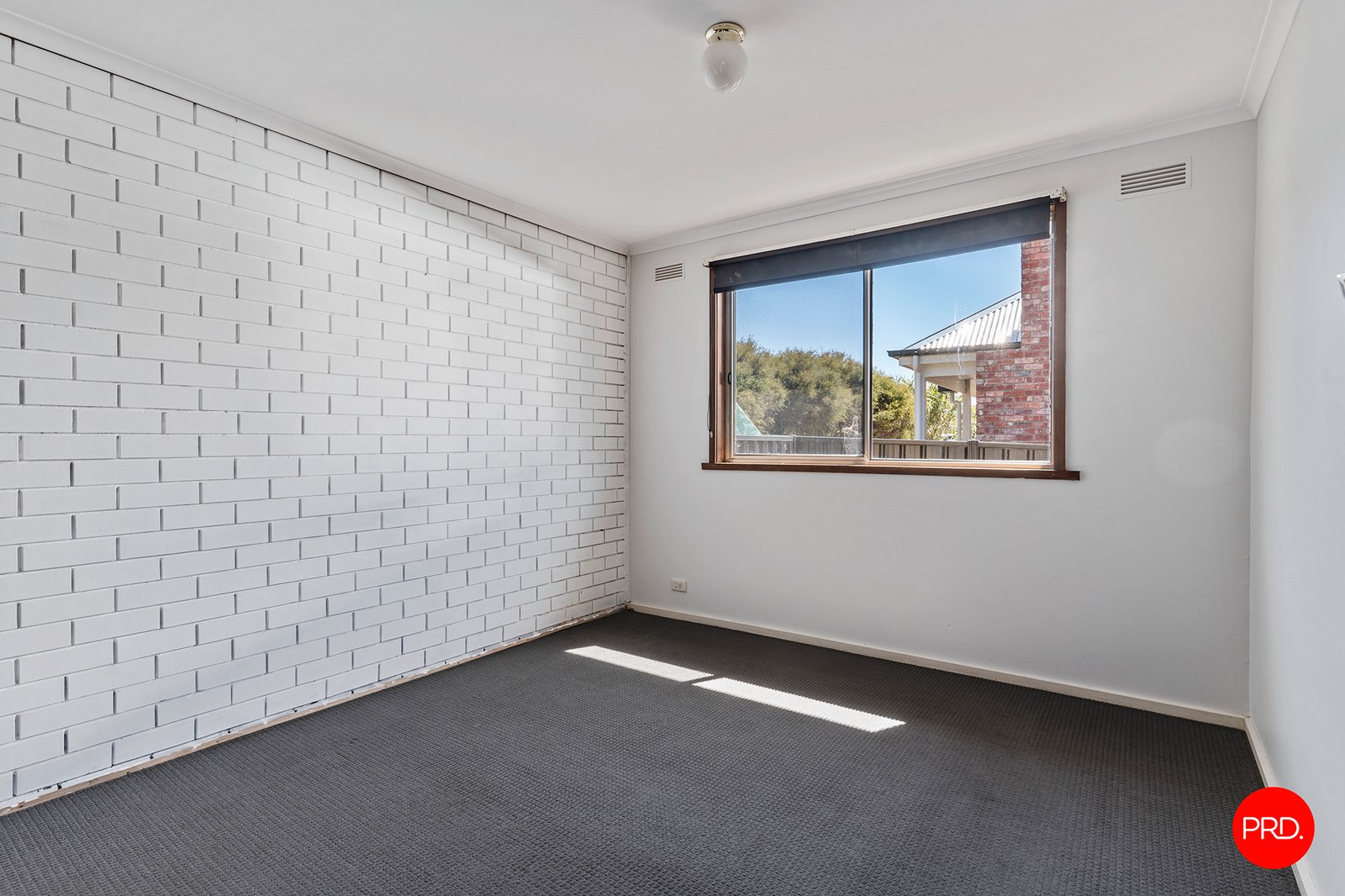 2/11 Hayes Street IRONBARK 8