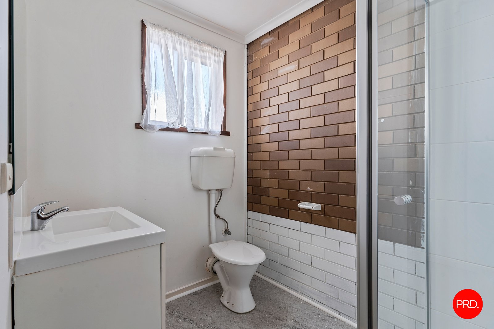 2/11 Hayes Street IRONBARK 9