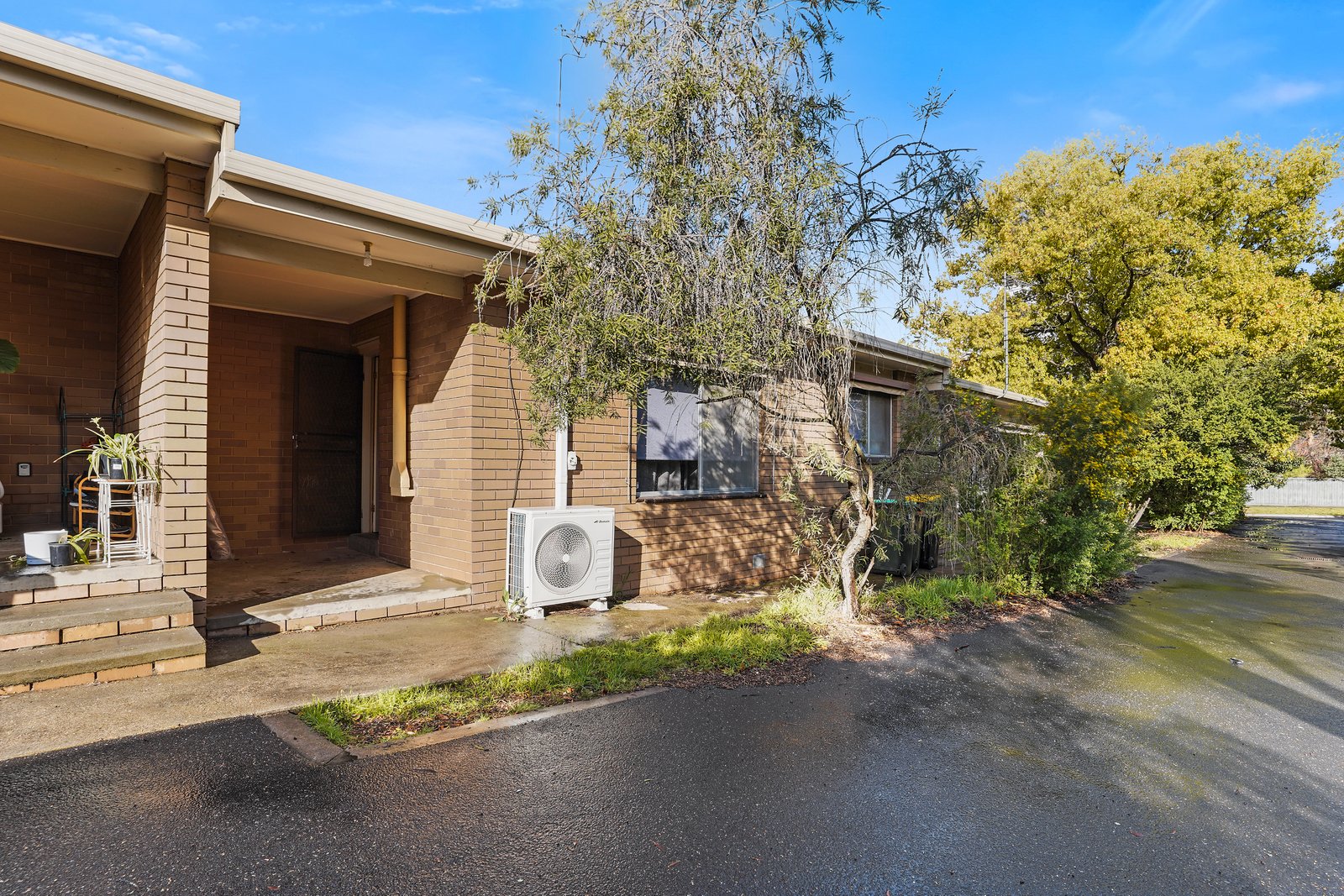 2/11 Hayes Street IRONBARK 2
