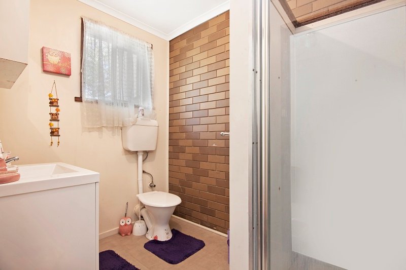 2/11 Hayes Street IRONBARK 3