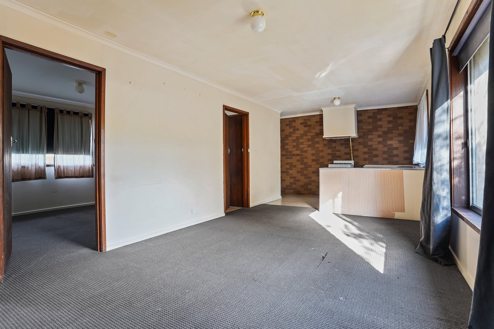 2/11 Hayes Street IRONBARK 4