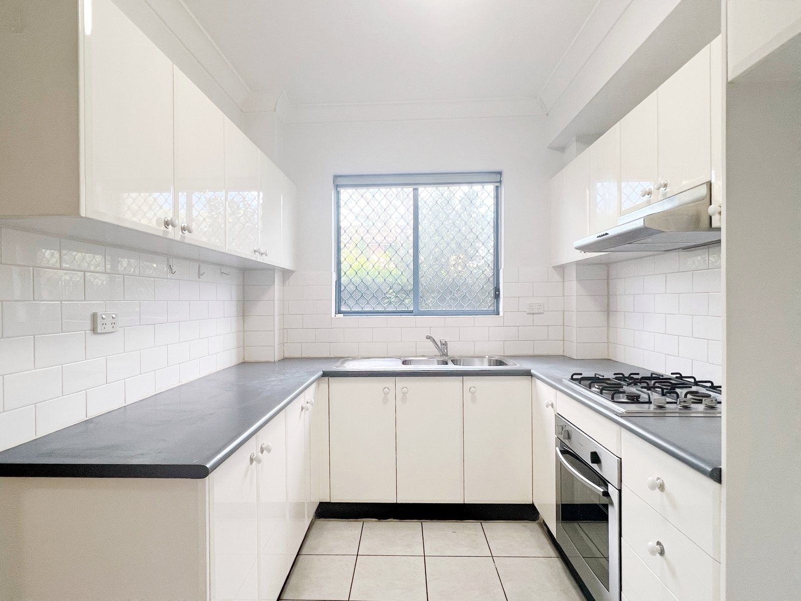 21/1 Hillcrest Avenue HURSTVILLE 2