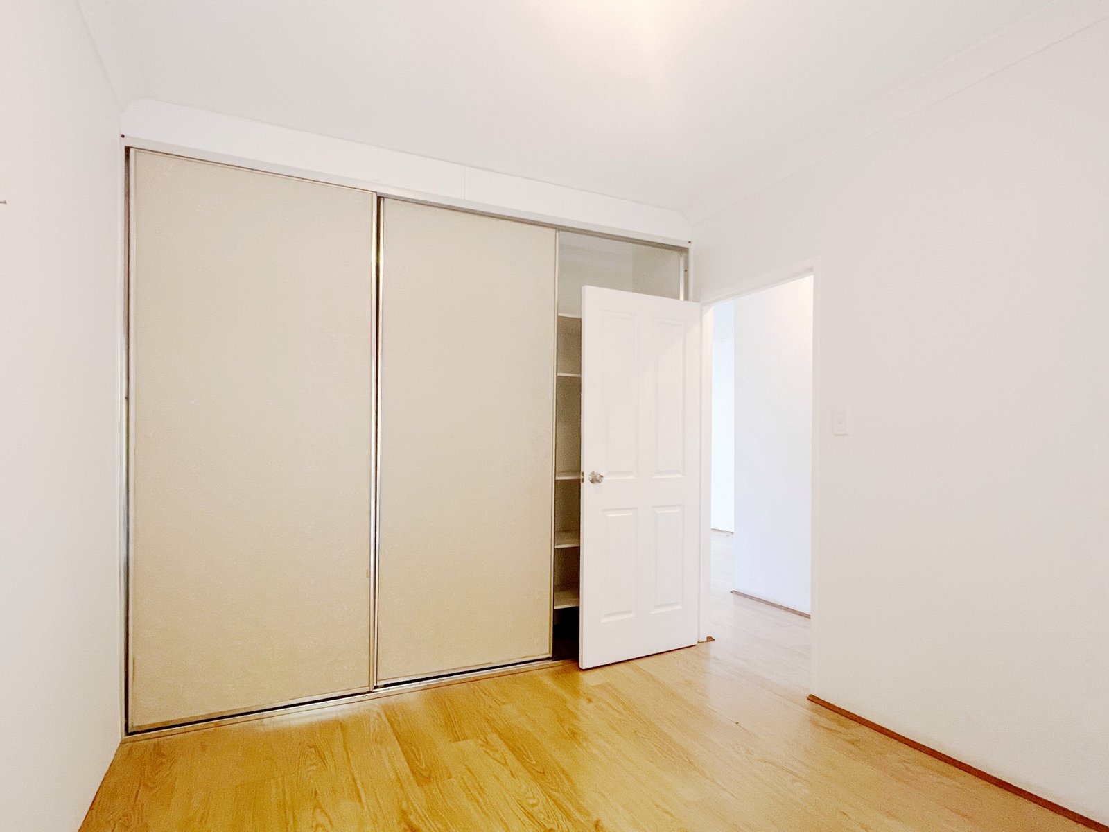 21/1 Hillcrest Avenue HURSTVILLE 5