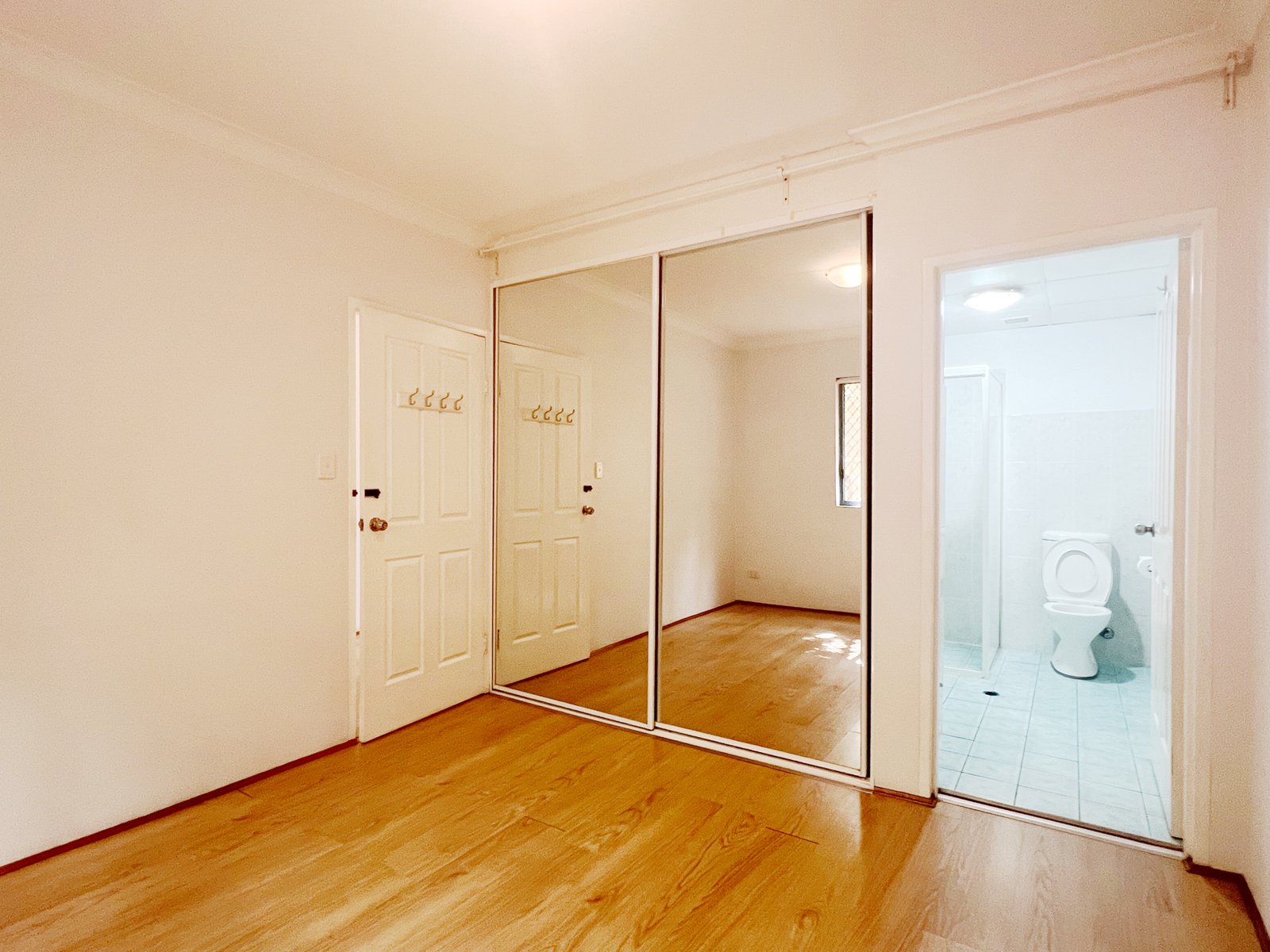 21/1 Hillcrest Avenue HURSTVILLE 8