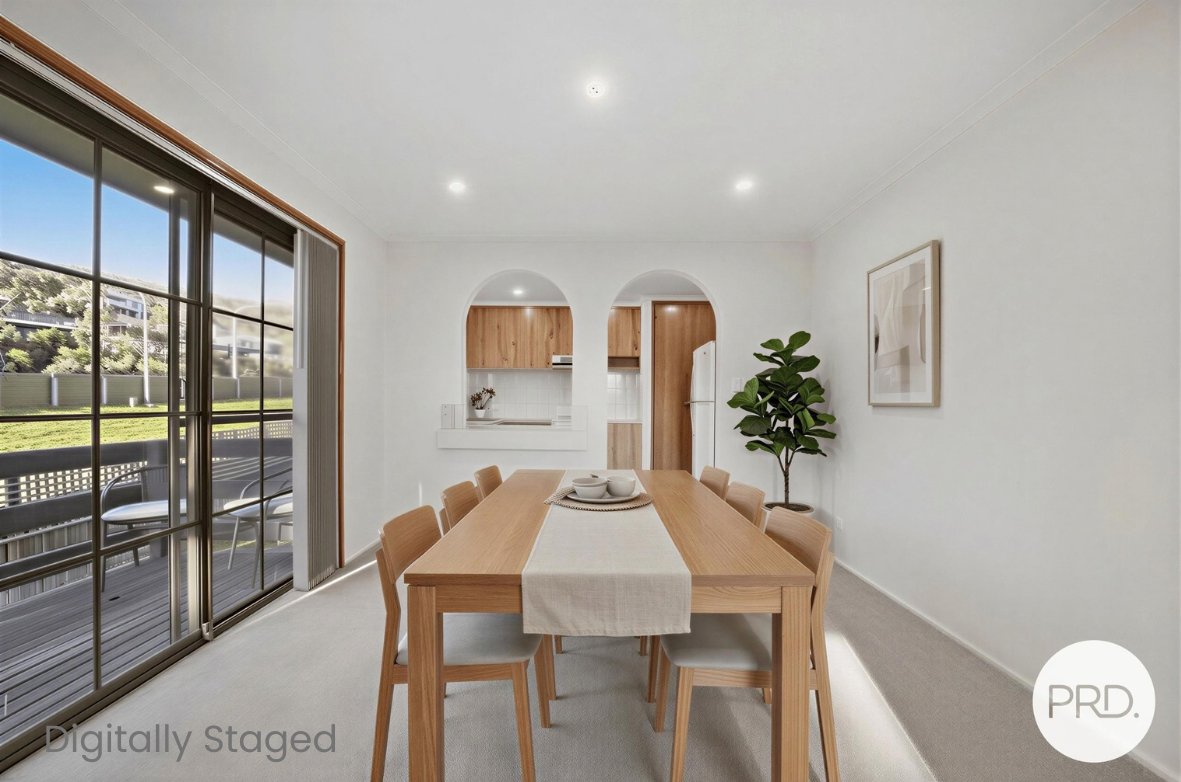 2/11 Holland Court HOWRAH 1