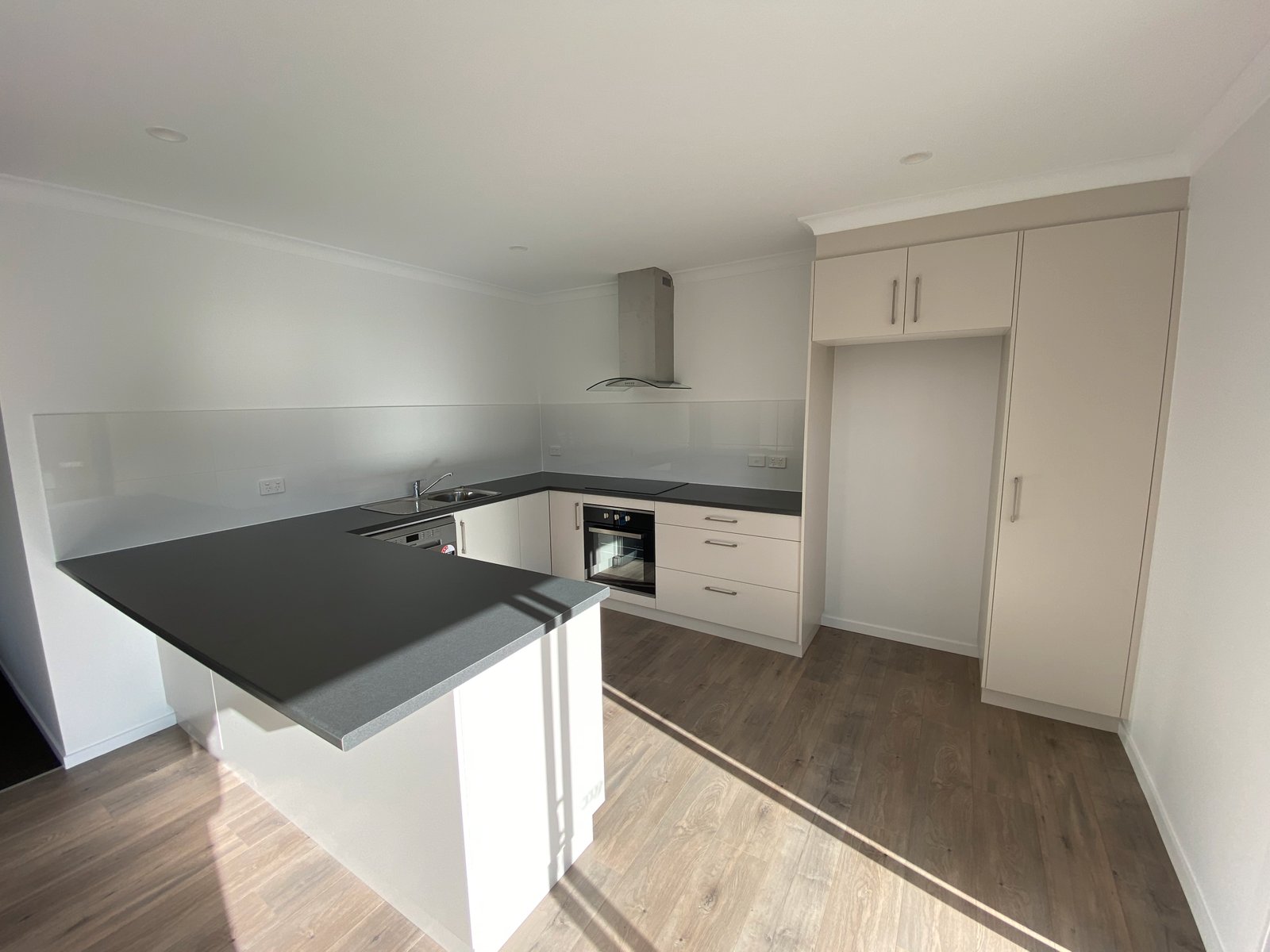 2/11 Hollingsworth Street BRIGHTON 4