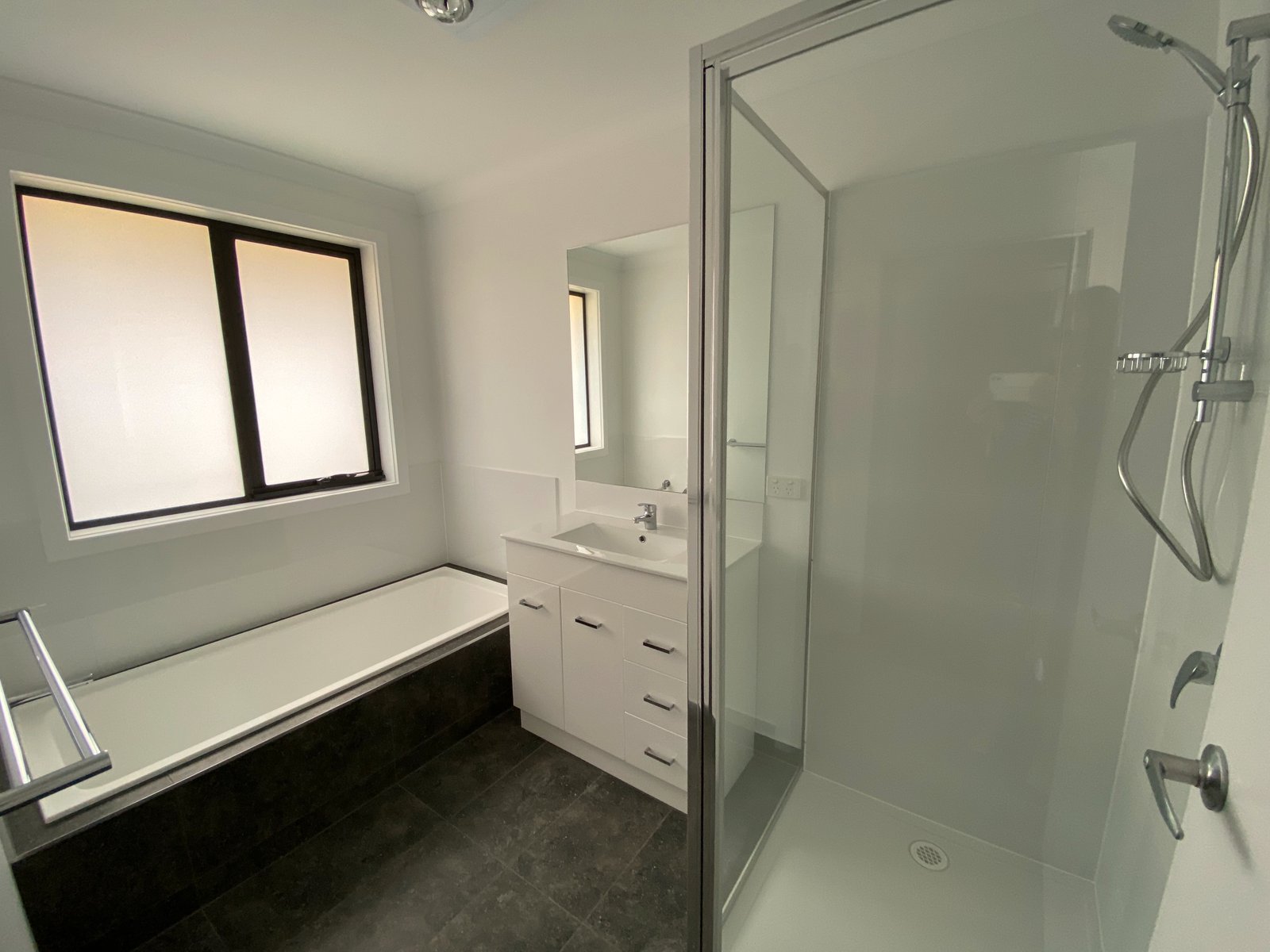 2/11 Hollingsworth Street BRIGHTON 6