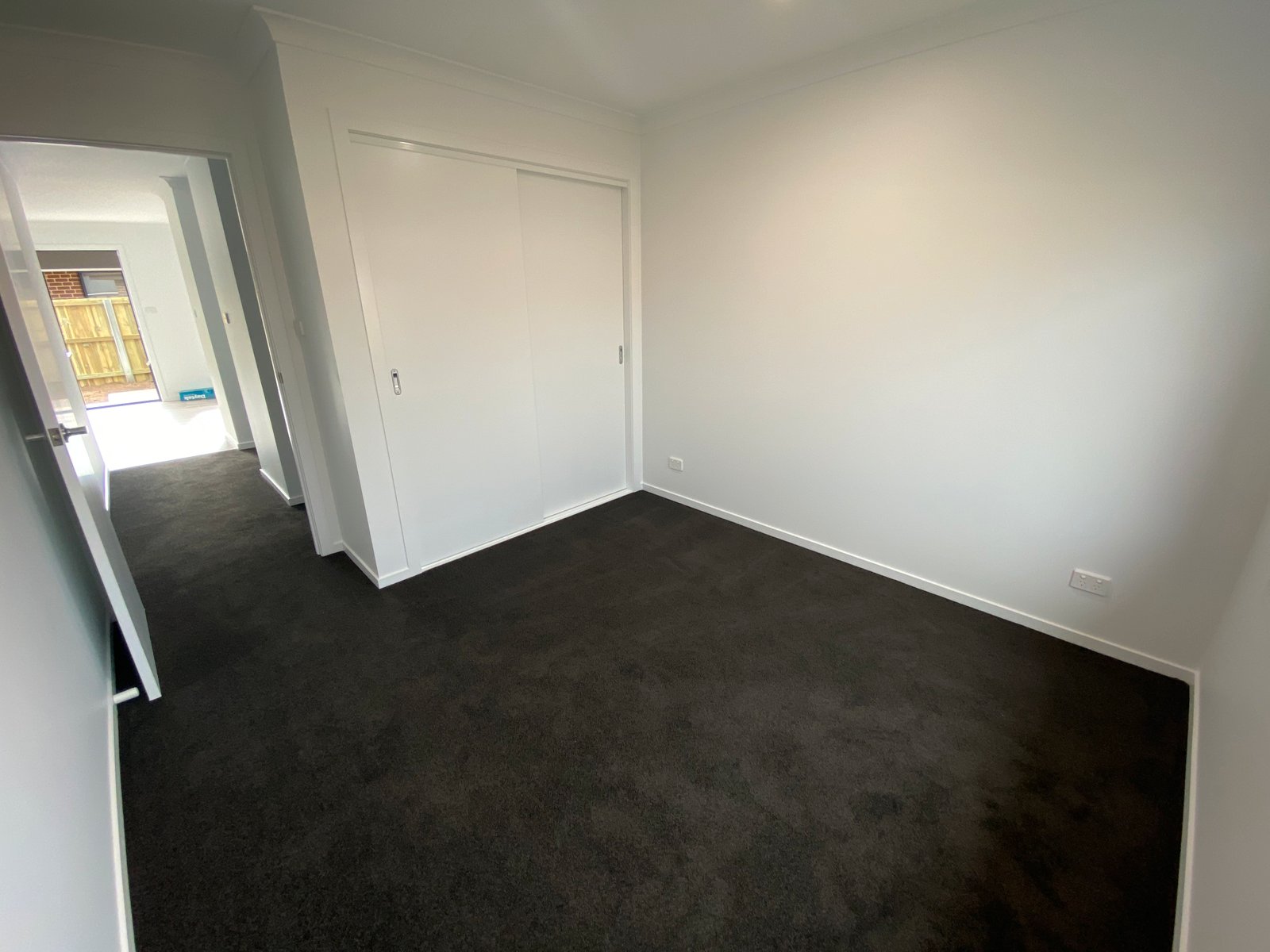 2/11 Hollingsworth Street BRIGHTON 7