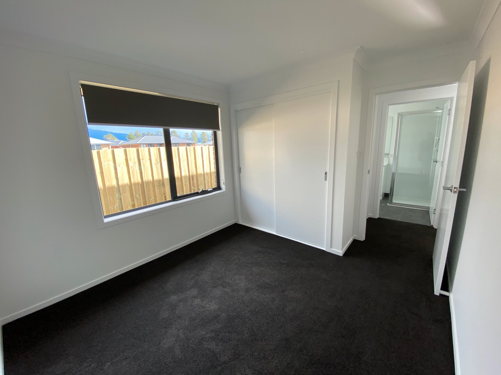 2/11 Hollingsworth Street BRIGHTON 9