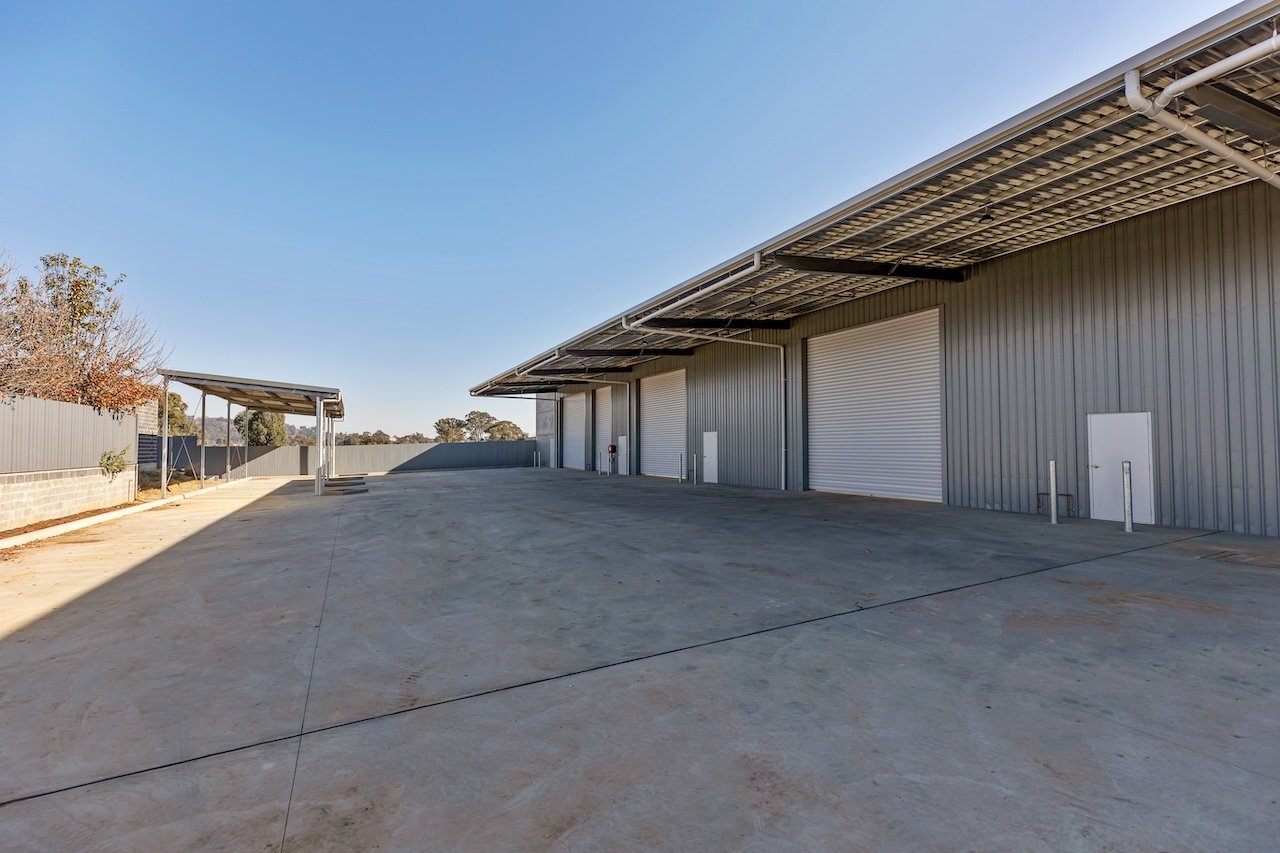 2/11 Houtman Street WAGGA WAGGA 6