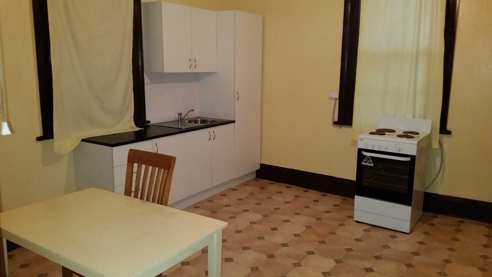 2/11 Howick Street TUMUT 3