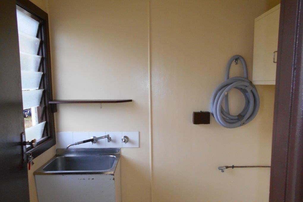 2/11 Howick Street TUMUT 6