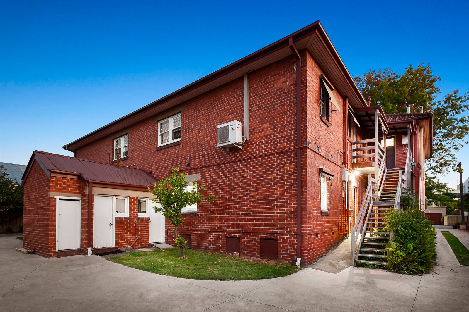 Real Estate and Property in 2/11 Lennox Street, Hawthorn, VIC
