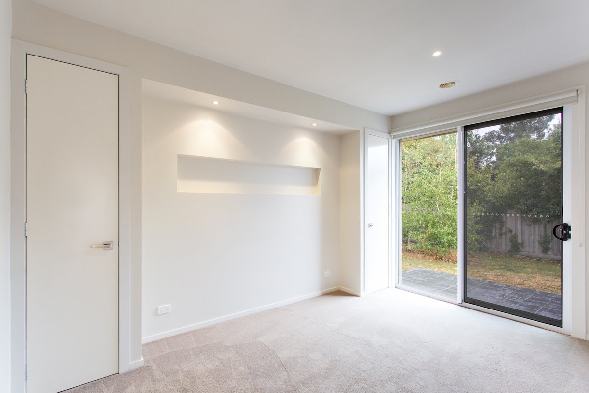 Gallery: 211 Lyons Street North