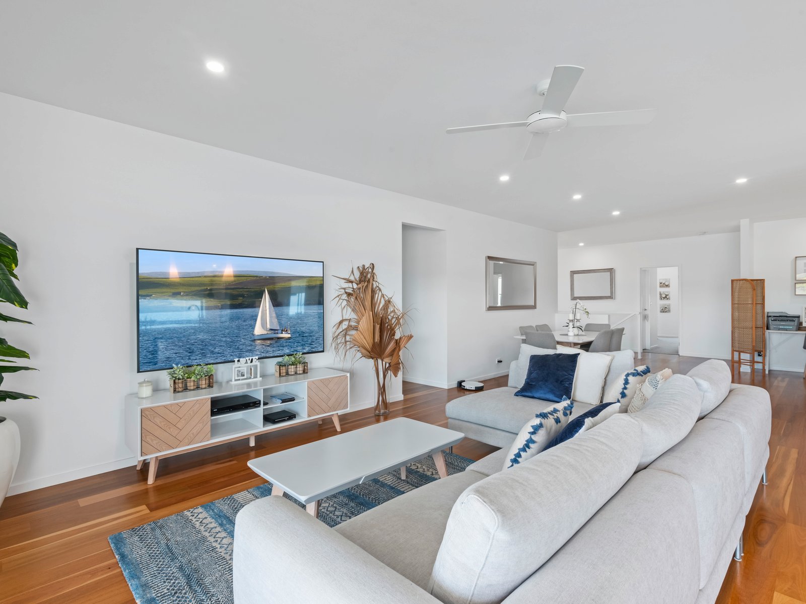 2/11 MARLIN Court PALM BEACH 7