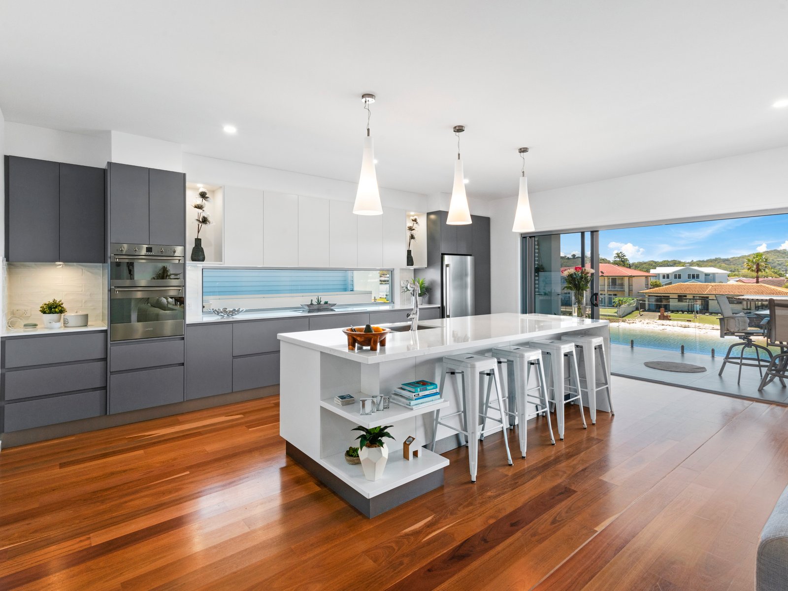 2/11 MARLIN Court PALM BEACH 8