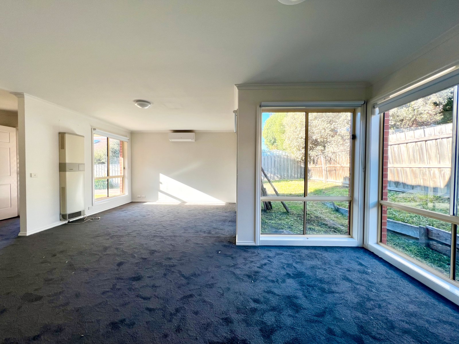 Gallery: 2/11 Meadowvale Drive