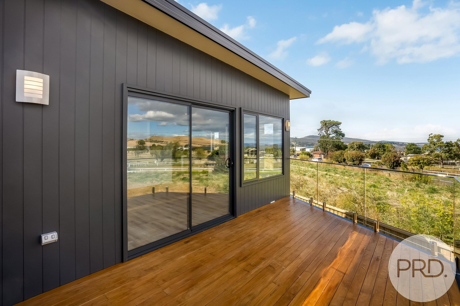 2/11 Melner Place OAKDOWNS 26