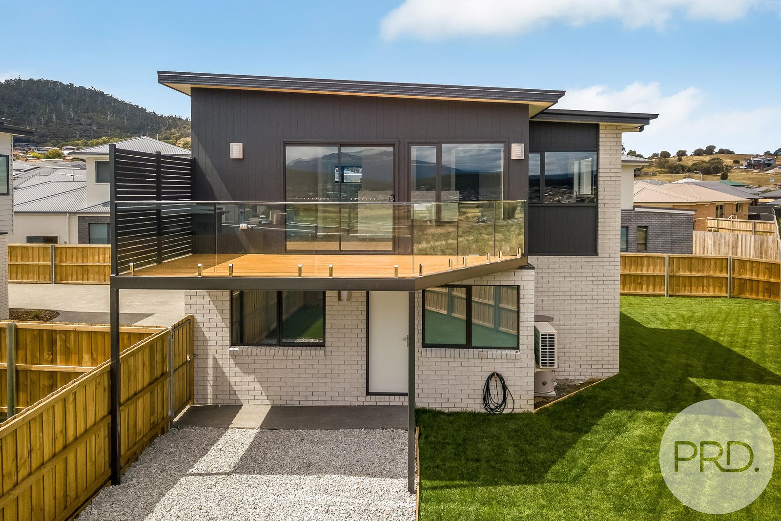 2/11 Melner Place OAKDOWNS 29