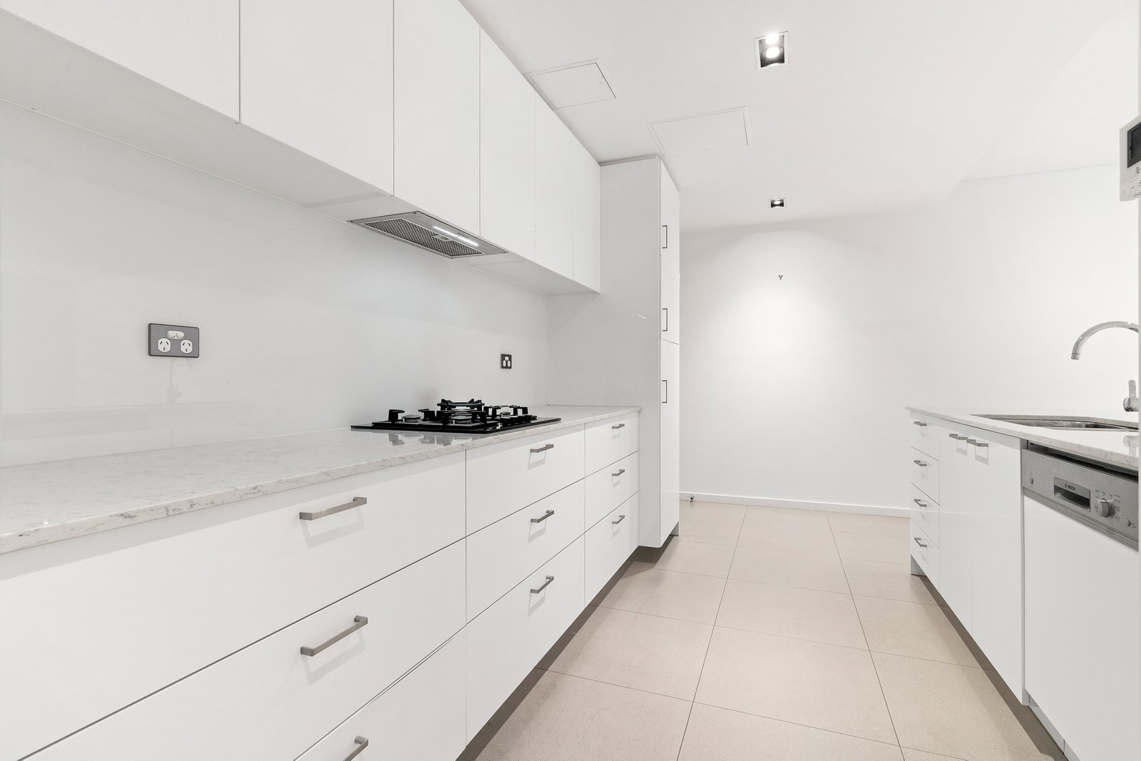 Real Estate and Property in 2/11 Narong Road, Caulfield North, VIC