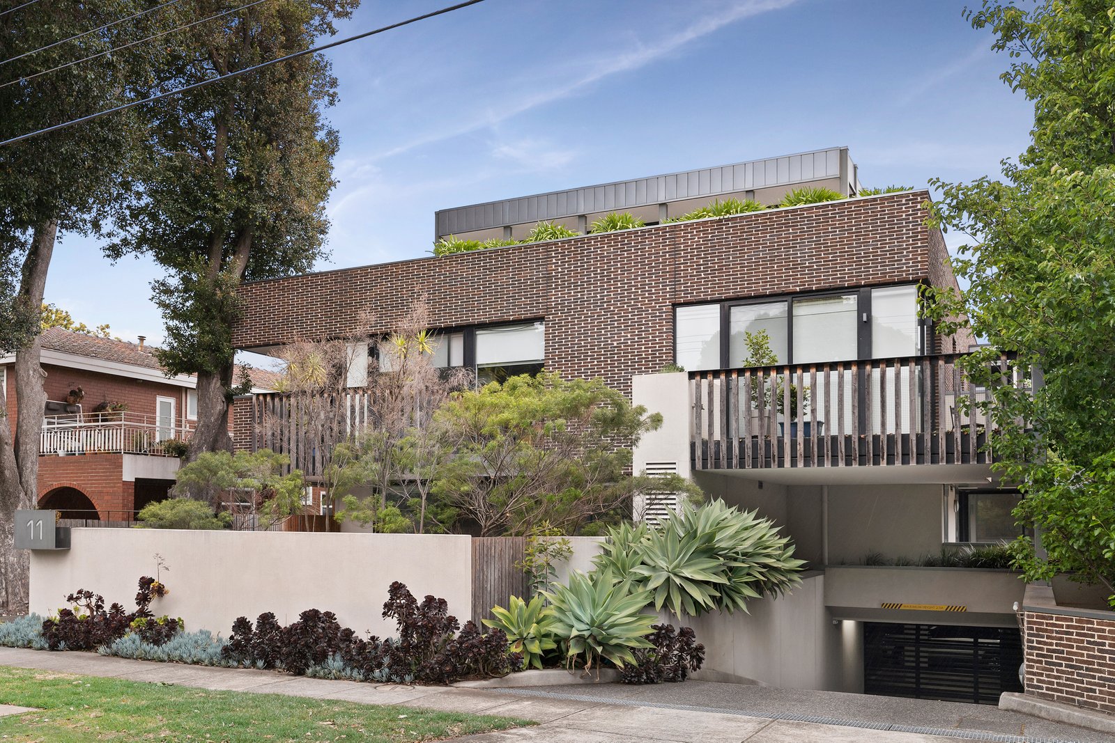 Real Estate and Property in 2/11 Narong Road, Caulfield North, VIC