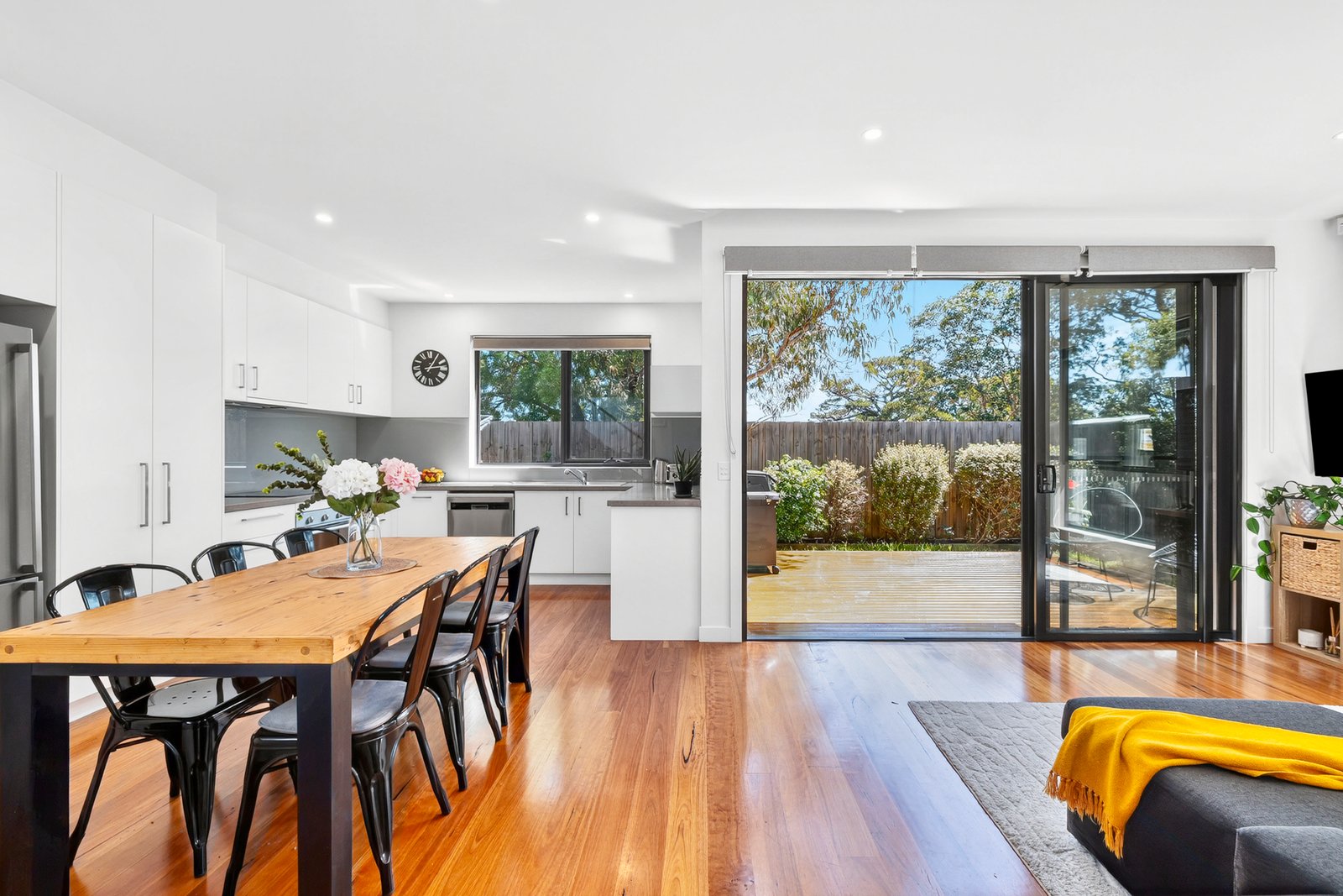 Gallery: 2/11 Nioka Street