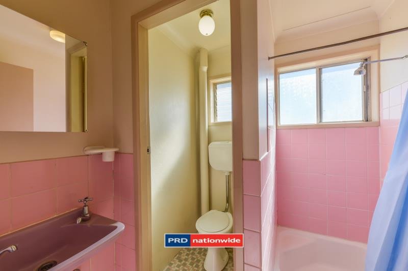 2/11 Petra Ave  TAMWORTH 4