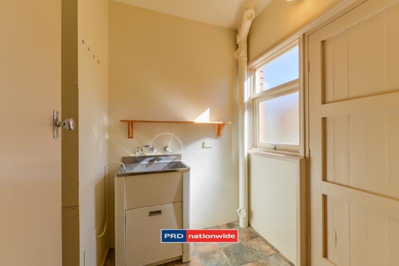 2/11 Petra Ave  TAMWORTH 5